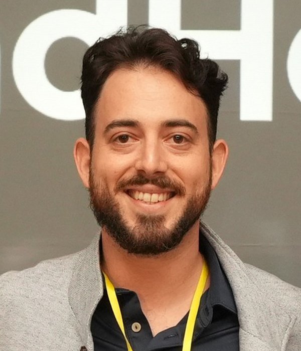 Ishai Reinfeld Director, E-Commerce, Smart Answering Soundhound AI