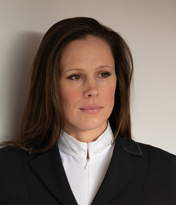 Nicole Nason Director of International Franchise Operations Gold’s Gym