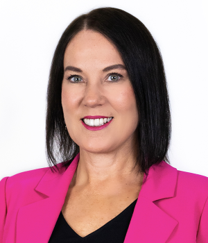 Belinda-Amis-600x700a